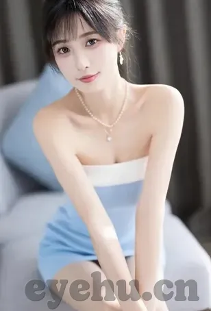 熟妇人妻久久中文字幕-熟妇人妻的细腻情感世界——在久久中文字幕下的温情篇章